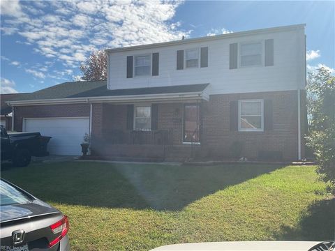 3449 Petunia CRES Virginia Beach VA 23453