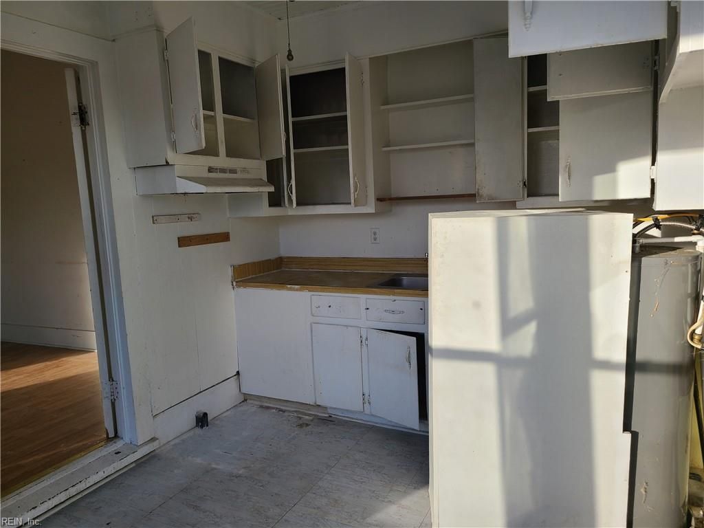 Photo of 322 Clay Street, Franklin, VA 23851 (MLS # 10617304)