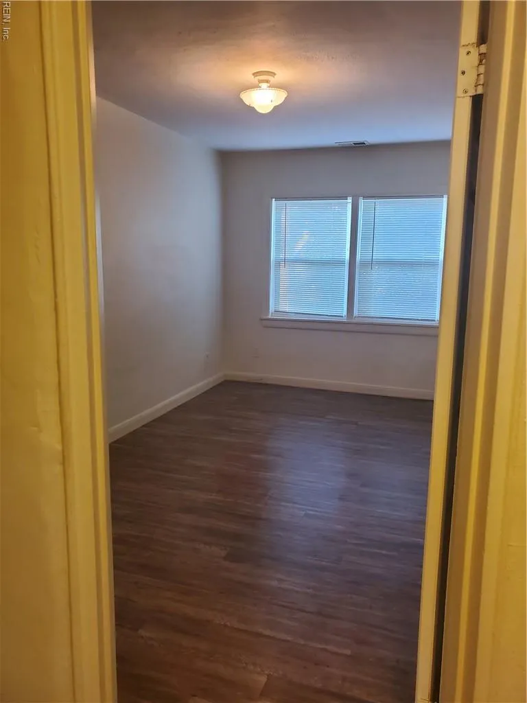 Norfolk, Virginia 23502, United States, 2 Bedrooms Bedrooms, ,1 BathroomBathrooms,Residential,Active,112419