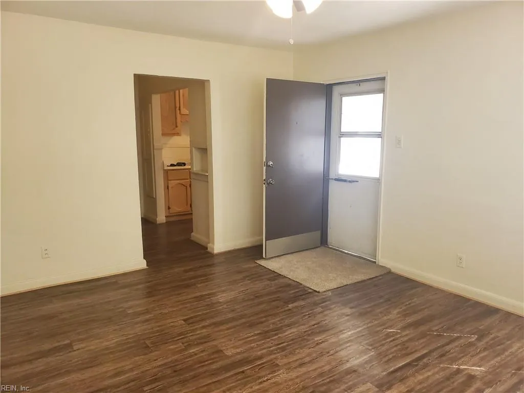 Norfolk, Virginia 23502, United States, 2 Bedrooms Bedrooms, ,1 BathroomBathrooms,Residential,Active,112419