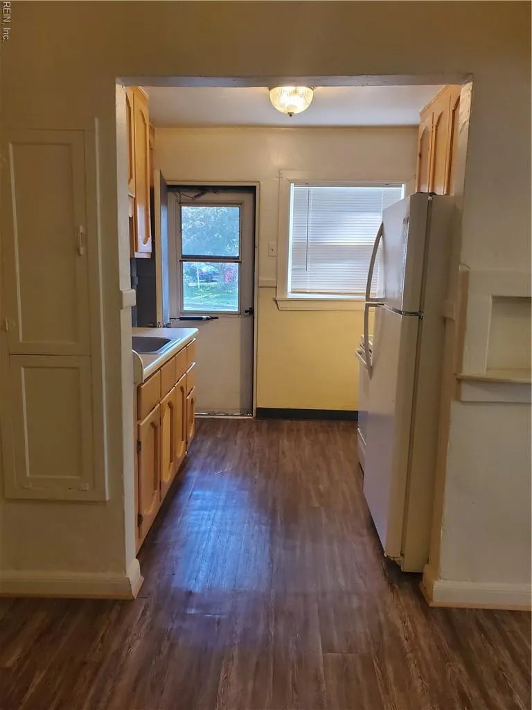 Norfolk, Virginia 23502, United States, 2 Bedrooms Bedrooms, ,1 BathroomBathrooms,Residential,Active,112419