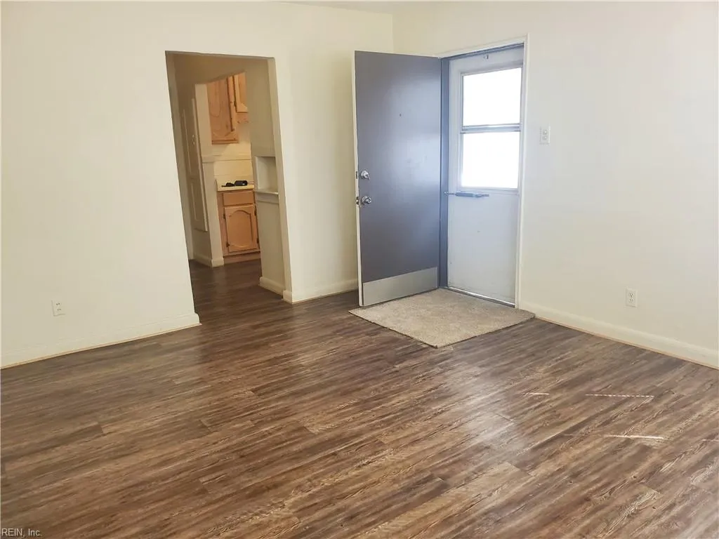 Norfolk, Virginia 23502, United States, 2 Bedrooms Bedrooms, ,1 BathroomBathrooms,Residential,Active,112419