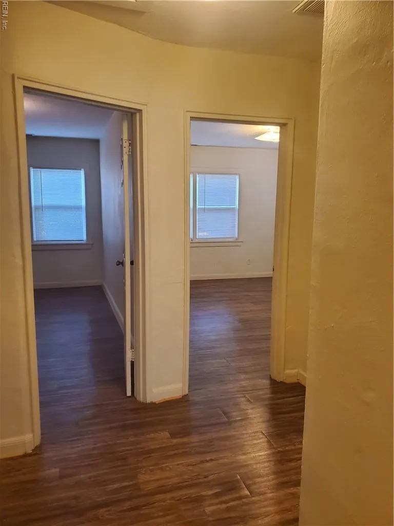 Norfolk, Virginia 23502, United States, 2 Bedrooms Bedrooms, ,1 BathroomBathrooms,Residential,Active,112419