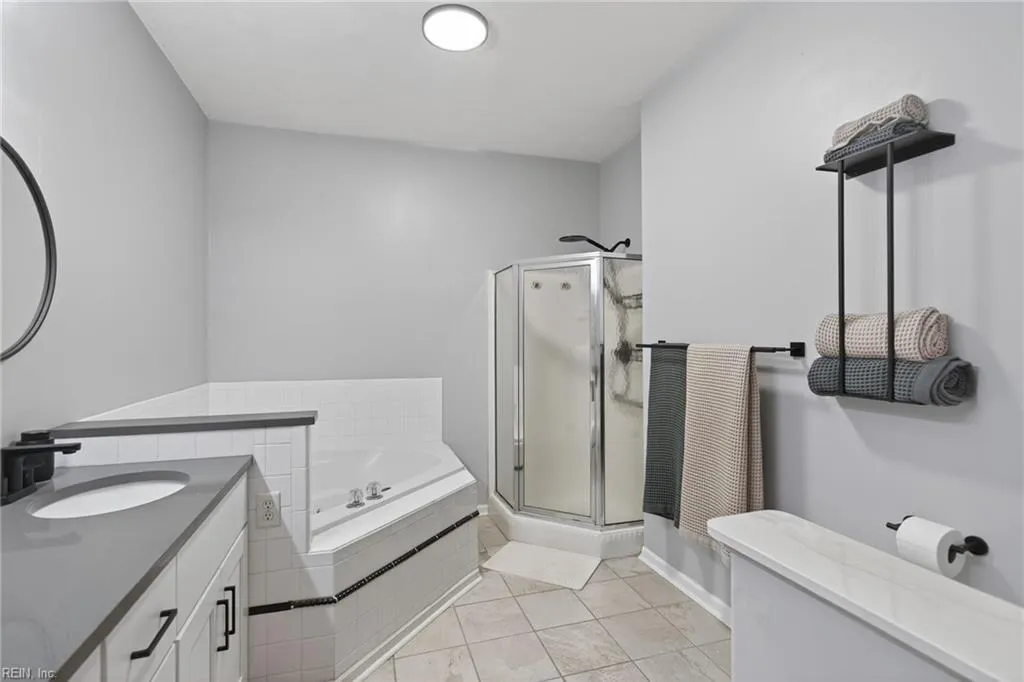 Virginia Beach, Virginia 23455, United States, 3 Bedrooms Bedrooms, ,2 BathroomsBathrooms,Residential,Active,199636