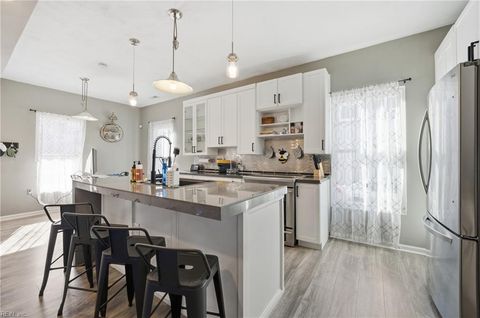 Photo of 726 W 35th Street, Norfolk, VA 23508 (MLS # 10631110)