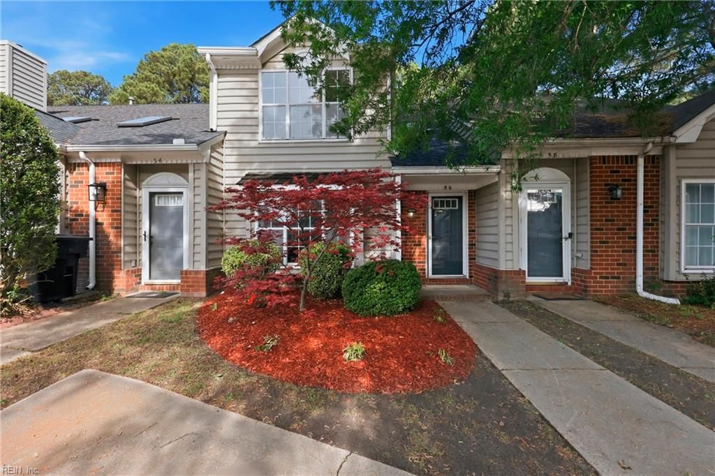 Photo of 56 Candlelight Lane, Portsmouth, VA 23703 (MLS # 10628429)