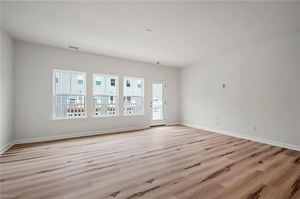 Suffolk, Virginia 23435, United States, 3 Bedrooms Bedrooms, ,3 BathroomsBathrooms,Residential,Active,10217