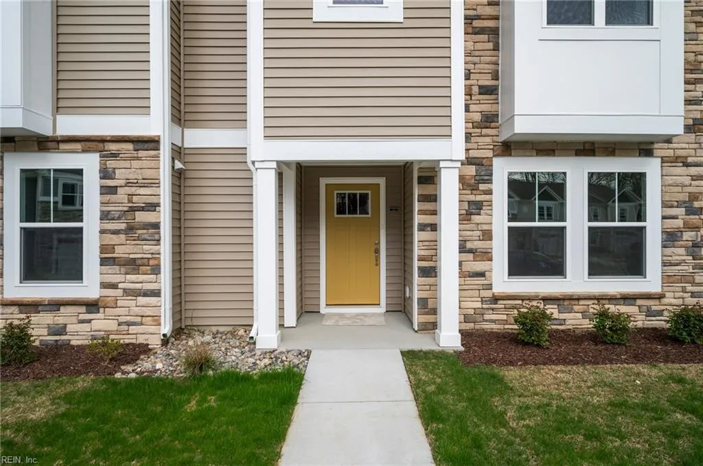 Suffolk, Virginia 23435, United States, 3 Bedrooms Bedrooms, ,3 BathroomsBathrooms,Residential,Active,10217 Suffolk, Virginia 23435, United States, 3 Bedrooms Bedrooms, ,3 BathroomsBathrooms,Residential,Active,10217