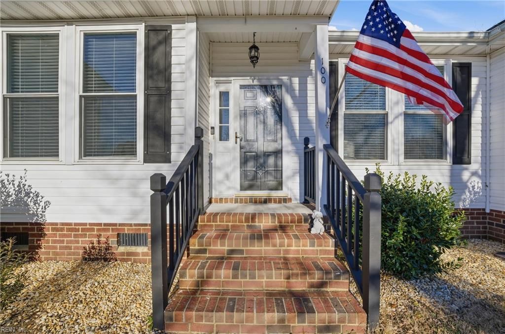 Photo of 100 Owls Court, Suffolk, VA 23434 (MLS # 10614643)