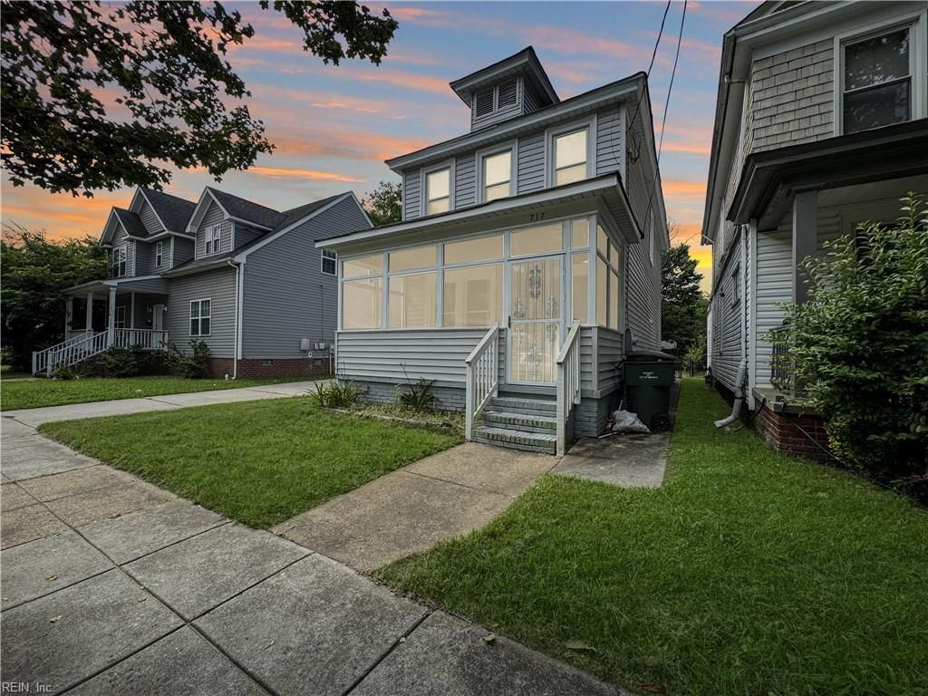 Photo of 717 W 29th Street, Norfolk, VA 23508 (MLS # 10595689)