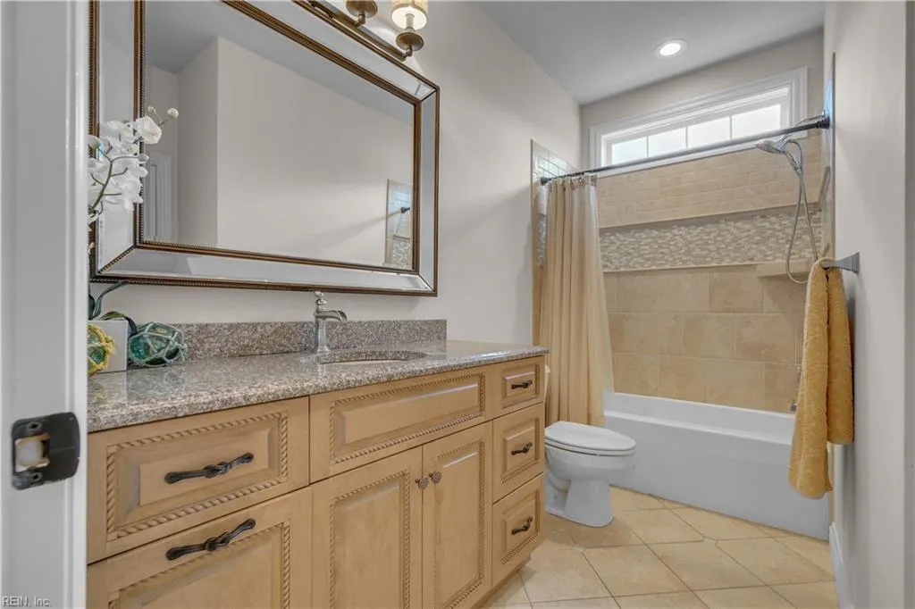 Suffolk, Virginia 23434, United States, 5 Bedrooms Bedrooms, ,4 BathroomsBathrooms,Residential,Active,90753