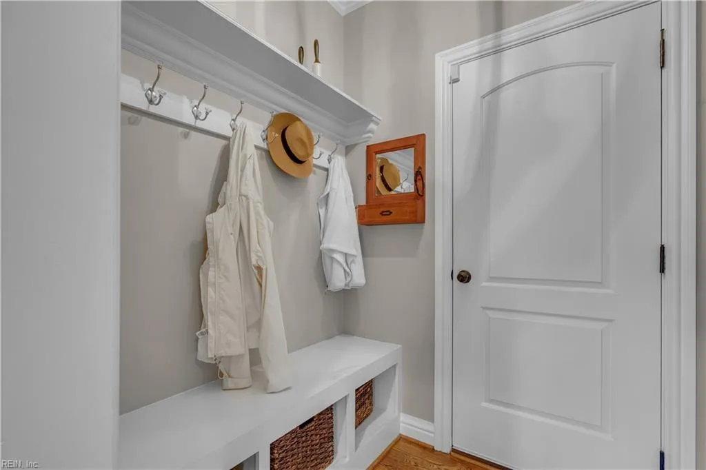 Suffolk, Virginia 23434, United States, 5 Bedrooms Bedrooms, ,4 BathroomsBathrooms,Residential,Active,90753