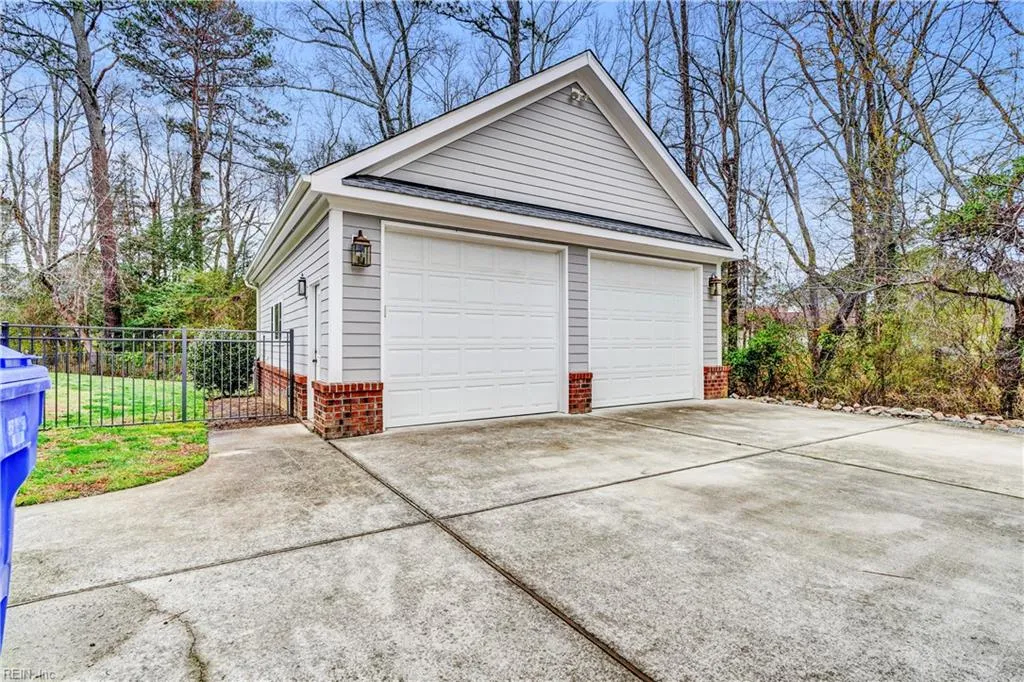 Suffolk, Virginia 23434, United States, 5 Bedrooms Bedrooms, ,4 BathroomsBathrooms,Residential,Active,90753