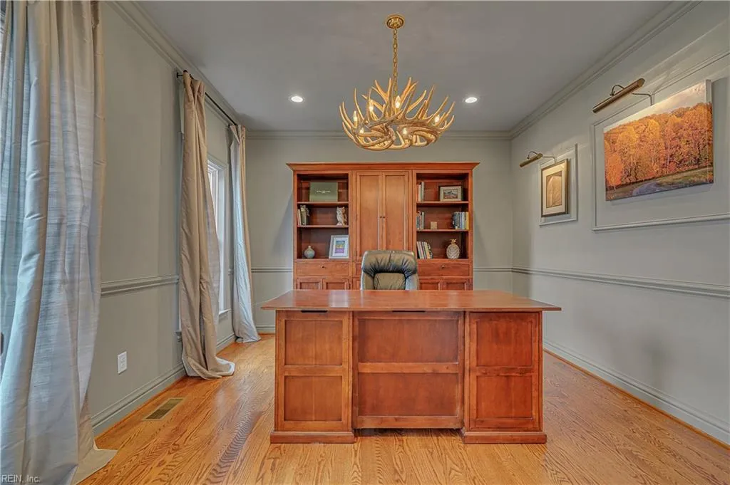 Suffolk, Virginia 23434, United States, 5 Bedrooms Bedrooms, ,4 BathroomsBathrooms,Residential,Active,90753