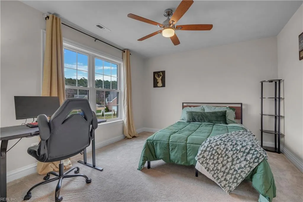 Suffolk, Virginia 23434, United States, 5 Bedrooms Bedrooms, ,4 BathroomsBathrooms,Residential,Active,90753