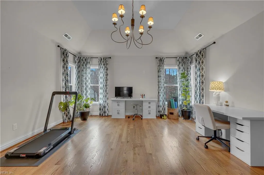 Suffolk, Virginia 23434, United States, 5 Bedrooms Bedrooms, ,4 BathroomsBathrooms,Residential,Active,90753