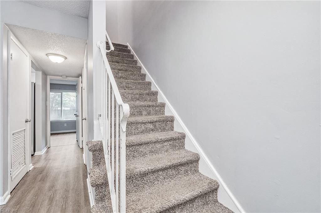 Photo of 5613 Darby Close, Portsmouth, VA 23703 (MLS # 10631657)