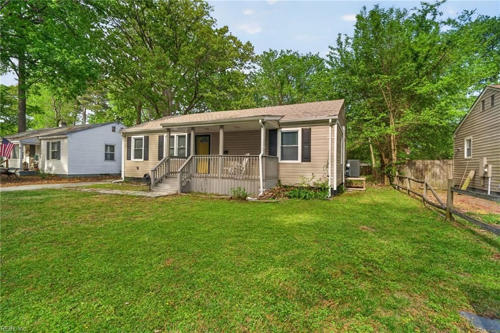 Photo of 119 Rosewood Drive, Hampton, VA 23669 (MLS # 10629853)