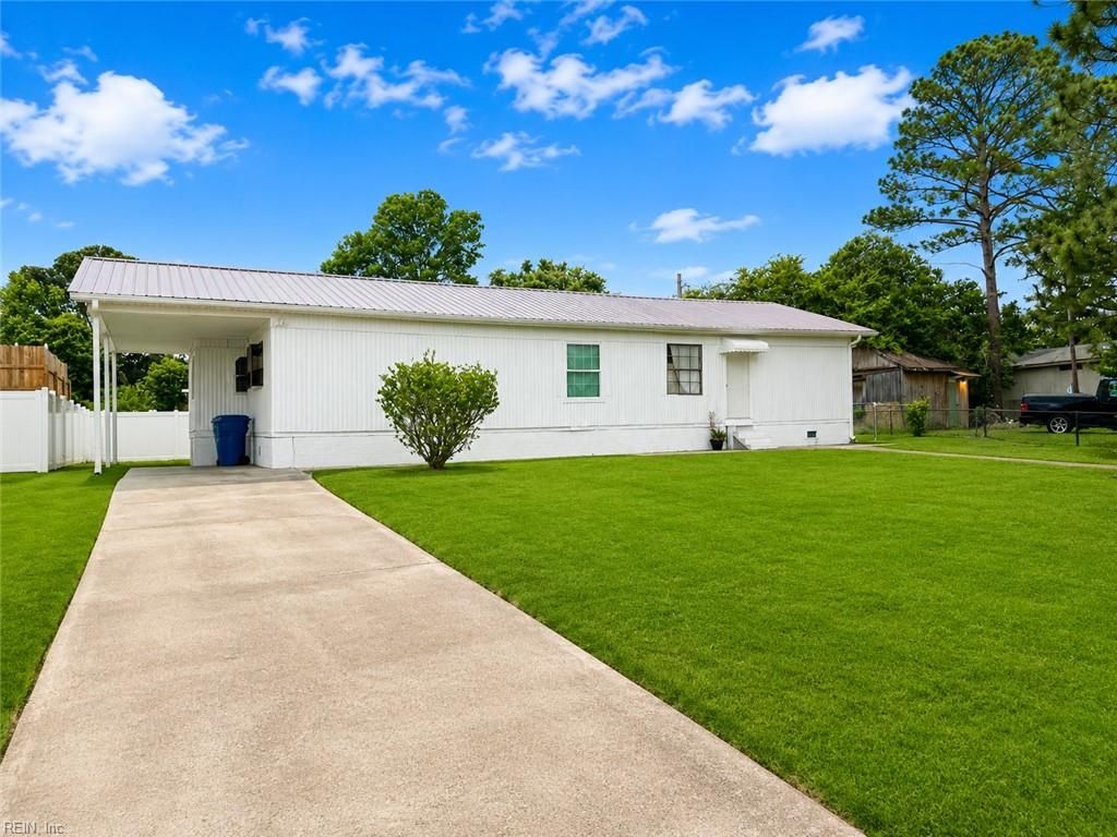 Photo of 2924 Finch Avenue, Virginia Beach, VA 23453 (MLS # 10634696)