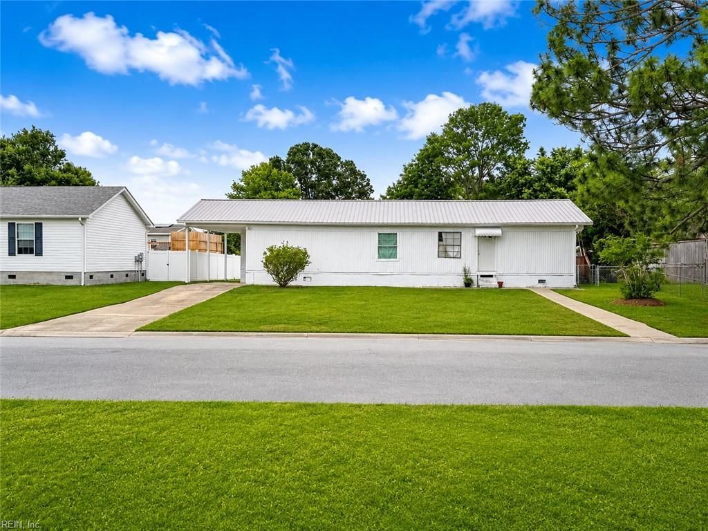 Photo of 2924 Finch Avenue, Virginia Beach, VA 23453 (MLS # 10634696)