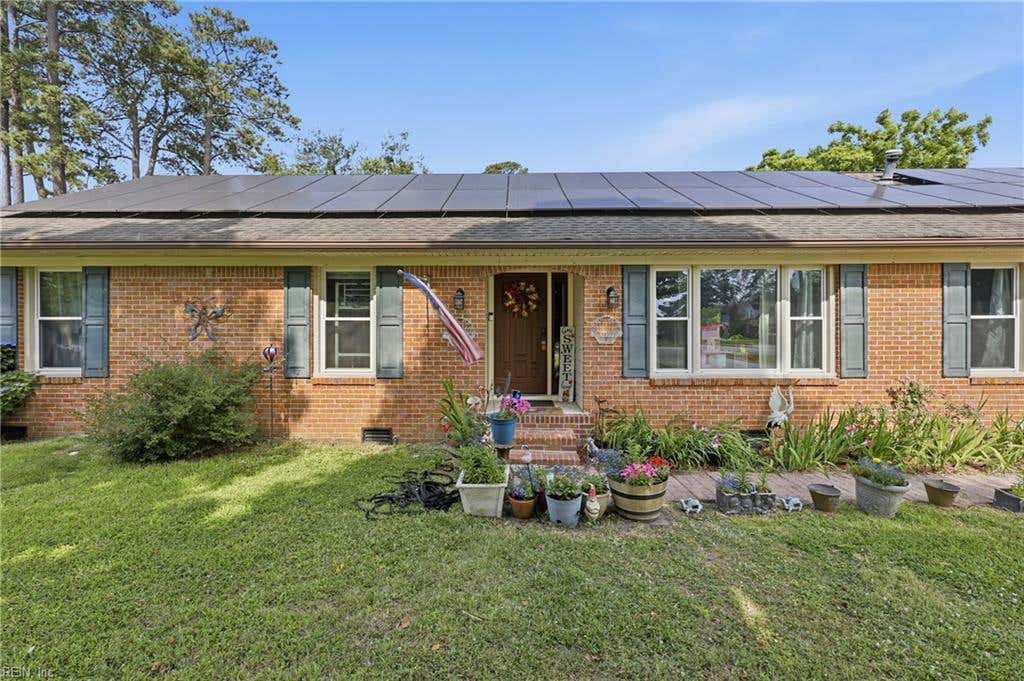 Photo of 3004 Tyre Neck Road, Chesapeake, VA 23321 (MLS # 10639152)
