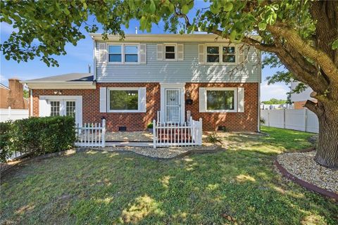 Photo of 725 Arrowhead Drive, Newport News, VA 23601 (MLS # 10636323)