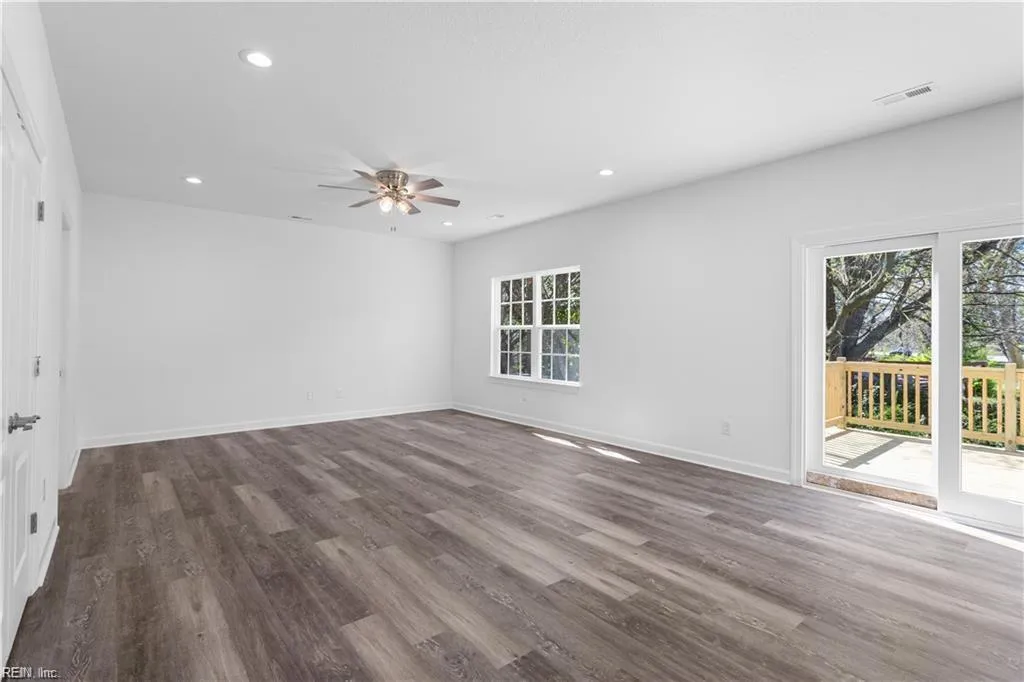 Newport News, Virginia 23607, United States, 5 Bedrooms Bedrooms, ,3 BathroomsBathrooms,Residential,Active,4690