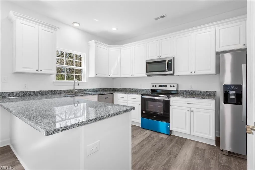 Newport News, Virginia 23607, United States, 5 Bedrooms Bedrooms, ,3 BathroomsBathrooms,Residential,Active,4690