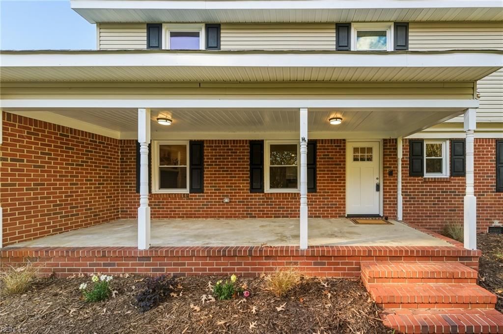 Photo of 136 Old Drive, Chesapeake, VA 23322 (MLS # 10613384)