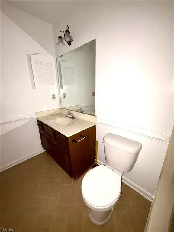 Virginia Beach, Virginia 23452, United States, 3 Bedrooms Bedrooms, ,3 BathroomsBathrooms,Residential,Pending,215935