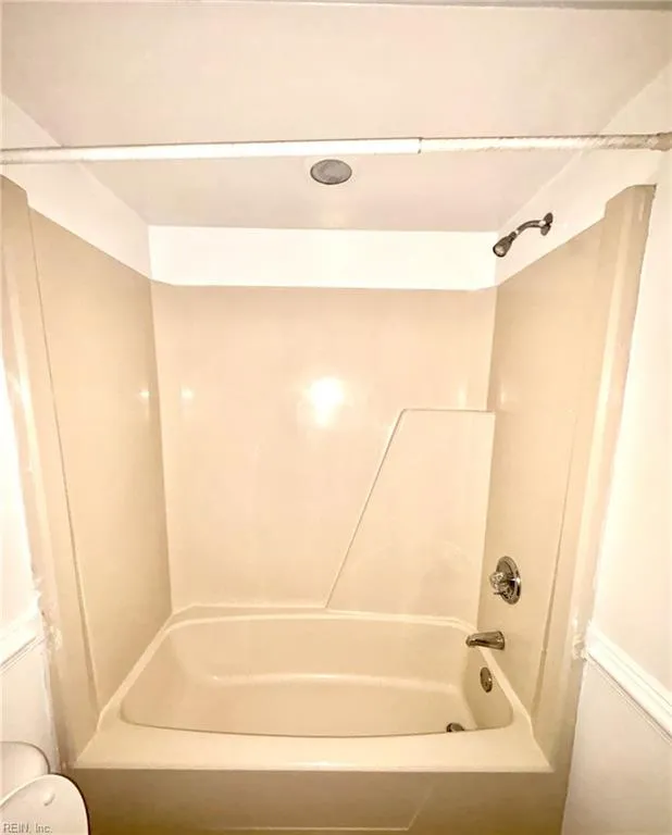 Virginia Beach, Virginia 23452, United States, 3 Bedrooms Bedrooms, ,3 BathroomsBathrooms,Residential,Pending,215935