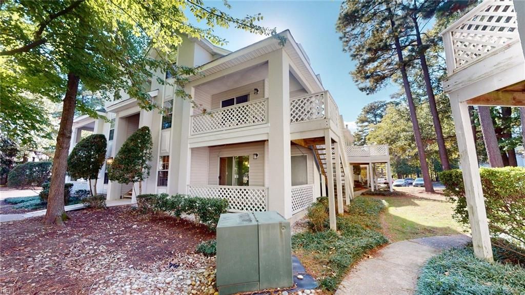 Photo of 725 Inlet Quay #C, Chesapeake, VA 23320 (MLS # 10607668)