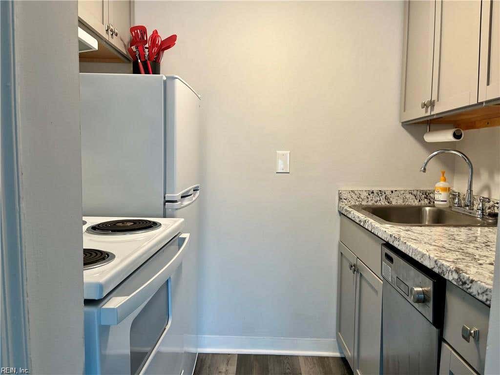 Photo of 204 Pacific Drive, Hampton, VA 23666 (MLS # 10648445)