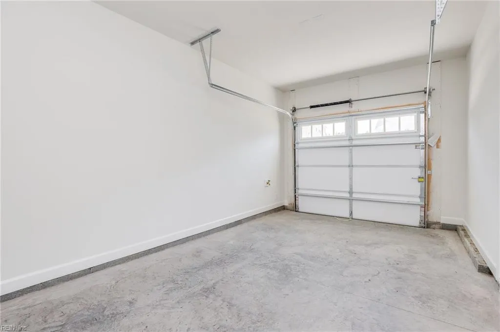 Suffolk, Virginia 23435, United States, 3 Bedrooms Bedrooms, ,3 BathroomsBathrooms,Residential,Pending,40517