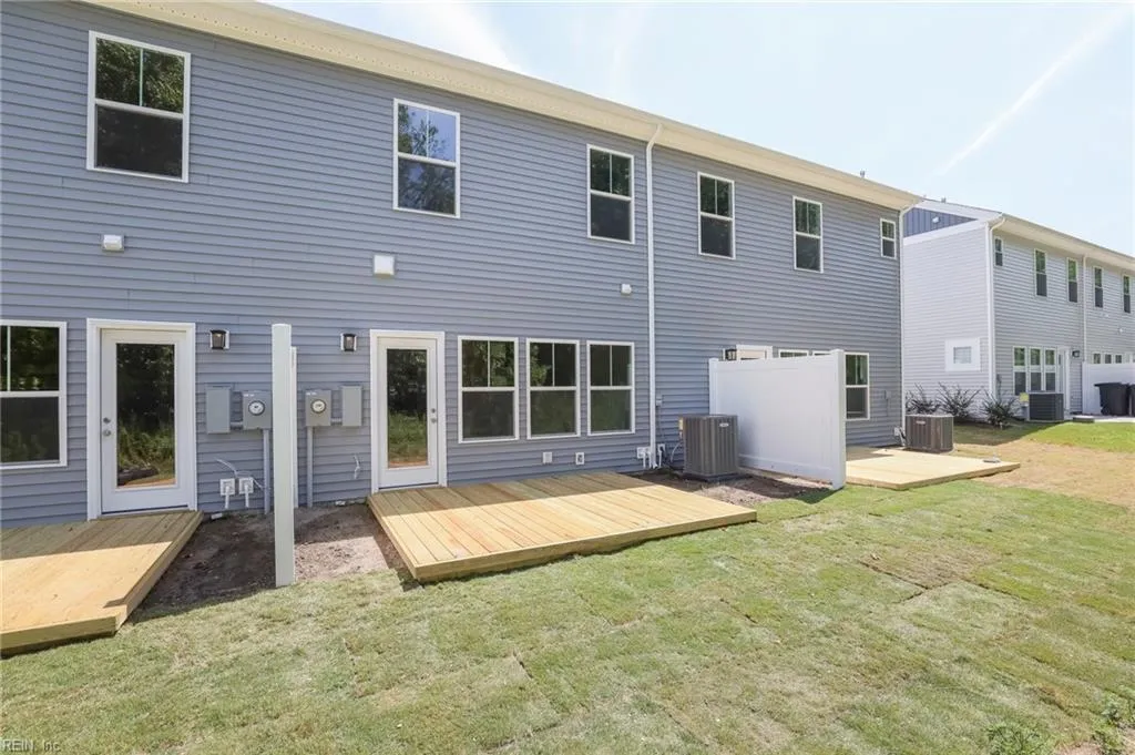 Suffolk, Virginia 23435, United States, 3 Bedrooms Bedrooms, ,3 BathroomsBathrooms,Residential,Pending,40517