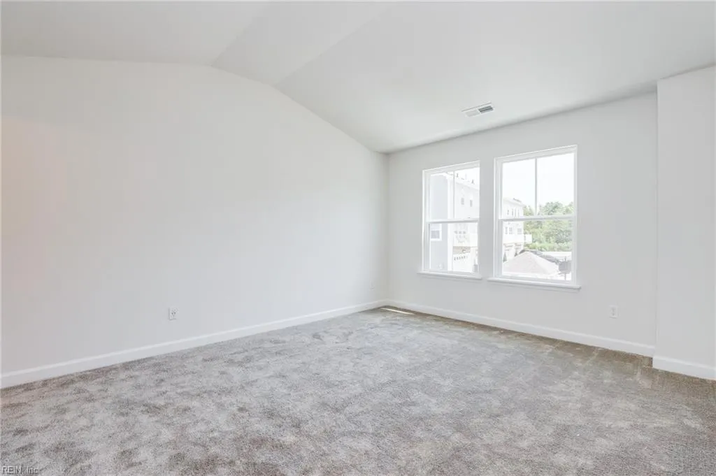 Suffolk, Virginia 23435, United States, 3 Bedrooms Bedrooms, ,3 BathroomsBathrooms,Residential,Pending,40517