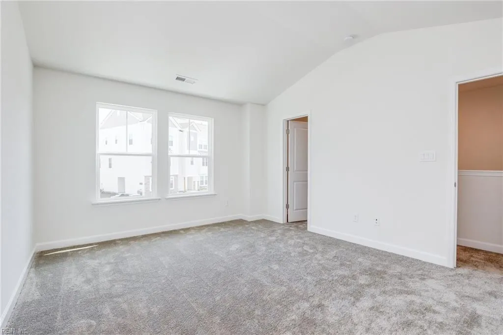 Suffolk, Virginia 23435, United States, 3 Bedrooms Bedrooms, ,3 BathroomsBathrooms,Residential,Pending,40517