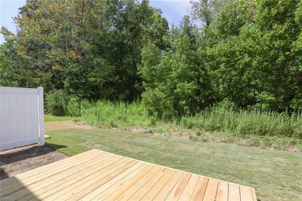 Suffolk, Virginia 23435, United States, 3 Bedrooms Bedrooms, ,3 BathroomsBathrooms,Residential,Pending,40517