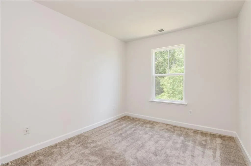 Suffolk, Virginia 23435, United States, 3 Bedrooms Bedrooms, ,3 BathroomsBathrooms,Residential,Pending,40517