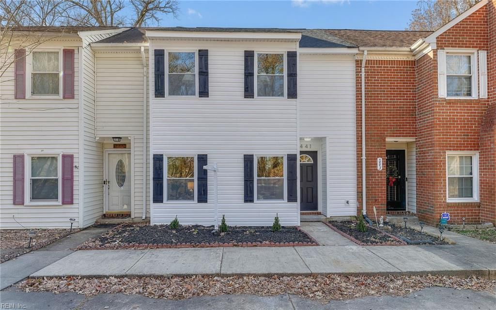 Photo of 5441 Lynbrook Landing, Virginia Beach, VA 23462 (MLS # 10613127)