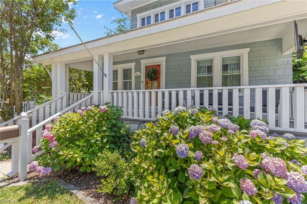 Photo of 717 Delaware Avenue, Norfolk, VA 23508 (MLS # 10638526)