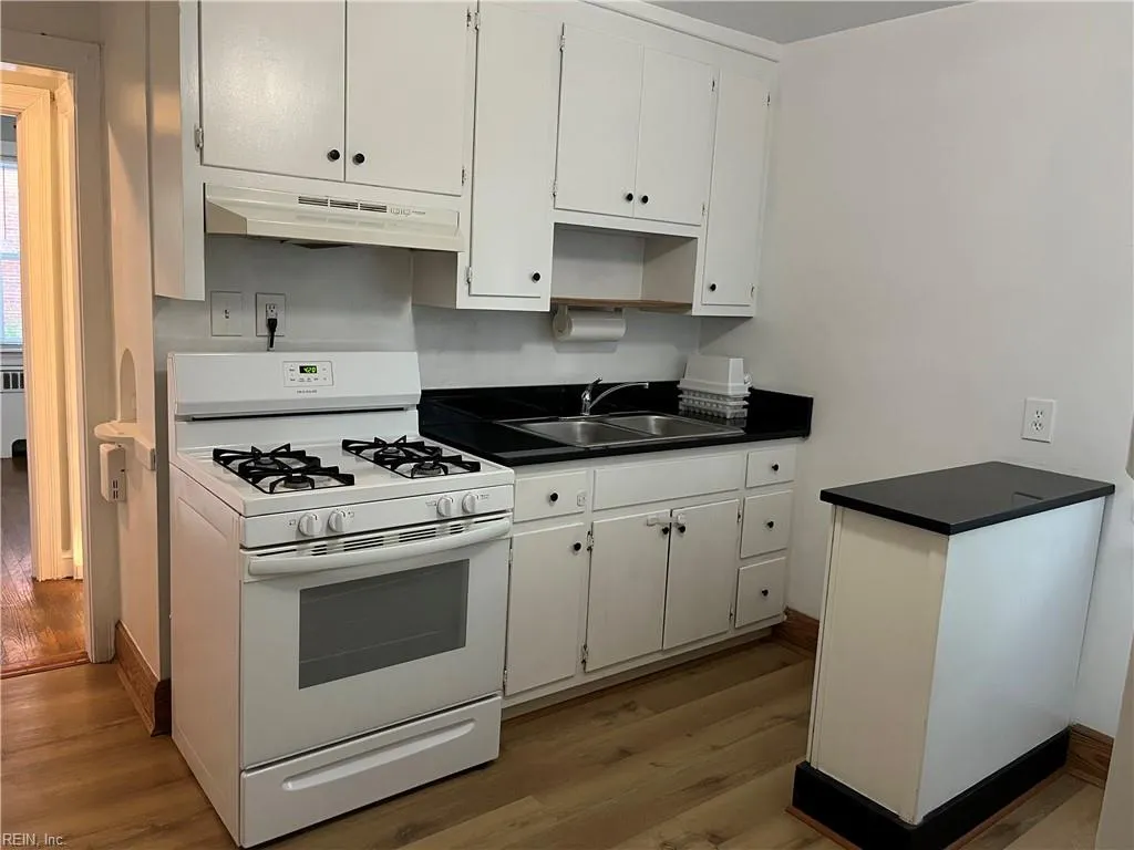 Norfolk, Virginia 23503, United States, 6 Bedrooms Bedrooms, ,1 BathroomBathrooms,Residential,Active,133567