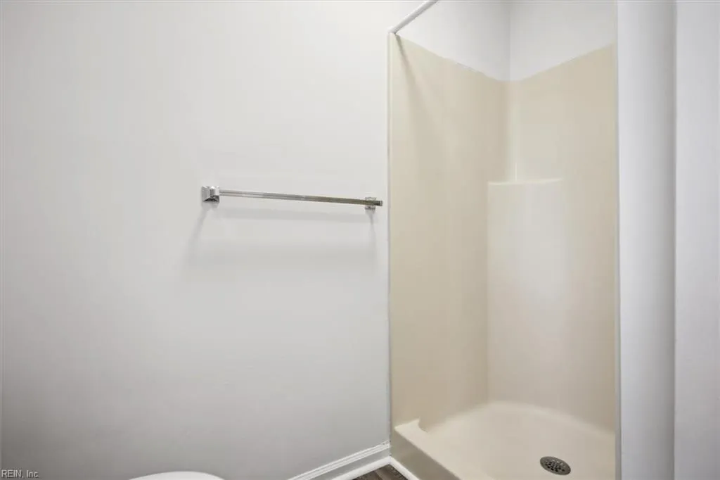 Hampton, Virginia 23669, United States, 2 Bedrooms Bedrooms, ,3 BathroomsBathrooms,Residential,Active,77500