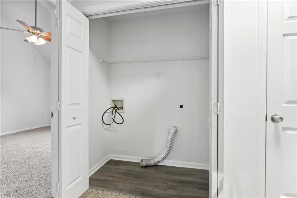 Hampton, Virginia 23669, United States, 2 Bedrooms Bedrooms, ,3 BathroomsBathrooms,Residential,Active,77500