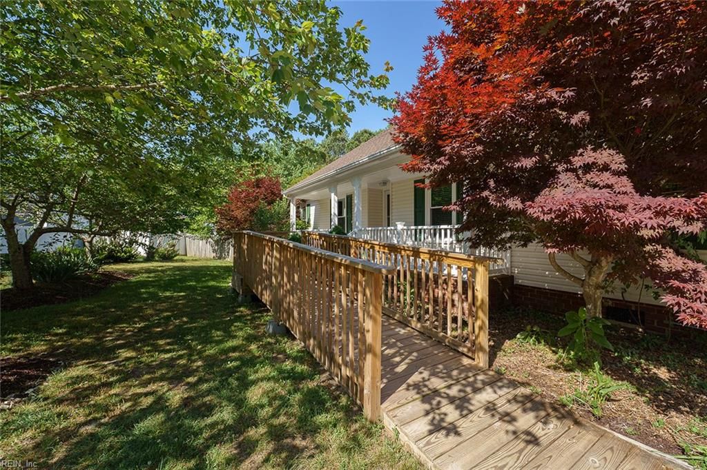 Photo of 1004 Wymers Court, Chesapeake, VA 23322 (MLS # 10633344)