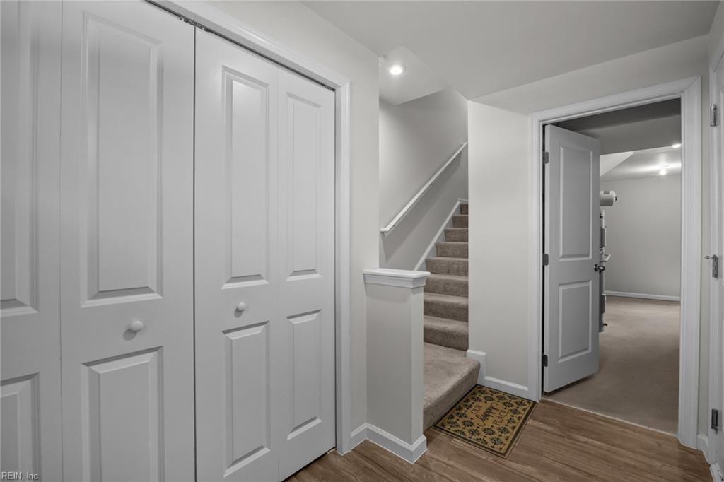 604 Lakeview CV