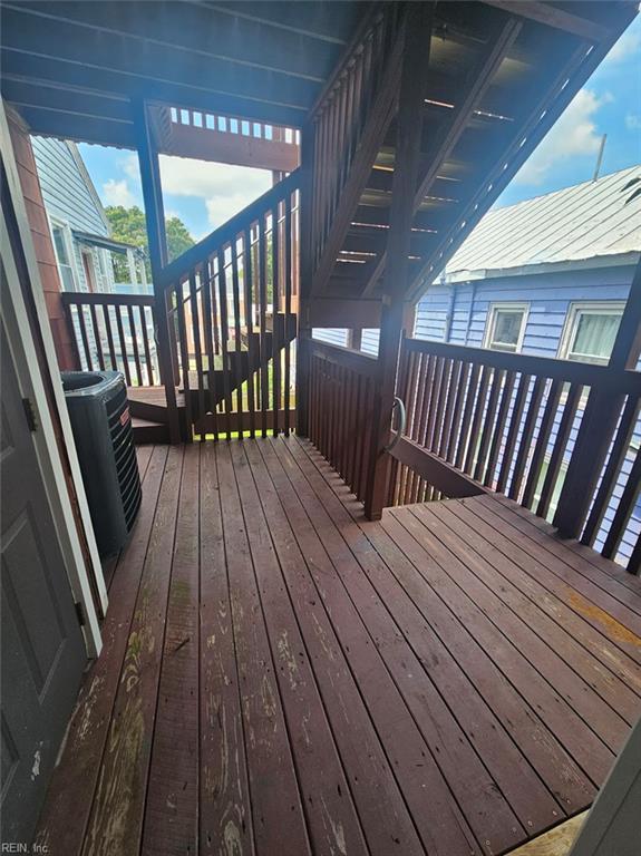 Photo of 422 London Street #4, Portsmouth, VA 23704 (MLS # 10659890)
