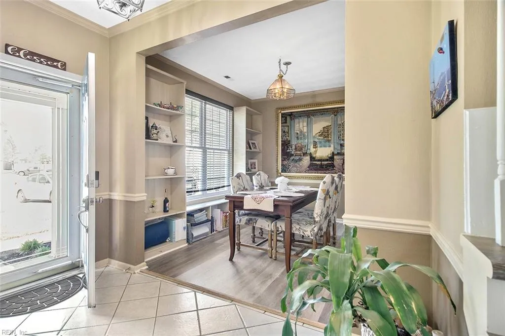 Chesapeake, Virginia 23323, United States, 4 Bedrooms Bedrooms, ,3 BathroomsBathrooms,Residential,Pending,111959