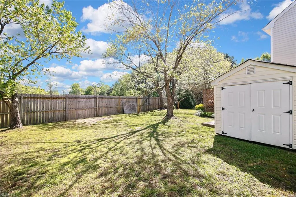 Chesapeake, Virginia 23323, United States, 4 Bedrooms Bedrooms, ,3 BathroomsBathrooms,Residential,Pending,111959