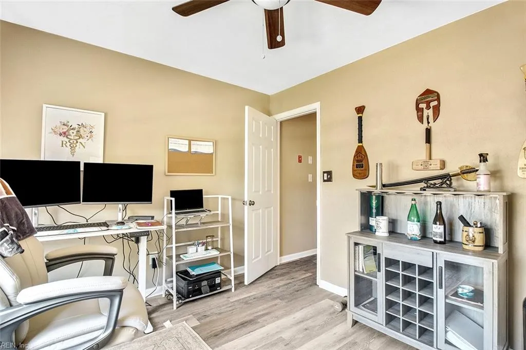 Chesapeake, Virginia 23323, United States, 4 Bedrooms Bedrooms, ,3 BathroomsBathrooms,Residential,Pending,111959